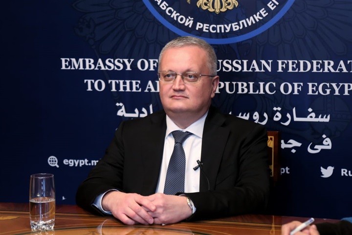 L’ambassadeur russe au Caire : Nous avons l’habitude des sanctions de la part de l’Occident… Elles nous aident à développer notre industrie