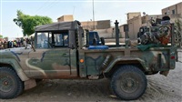 Mali: seize soldats
