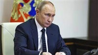 La Russie demande