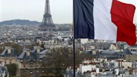 La France suspend